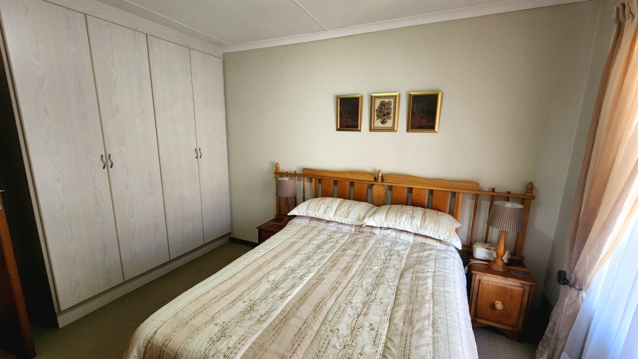 3 Bedroom Property for Sale in Hartenbos Central Western Cape